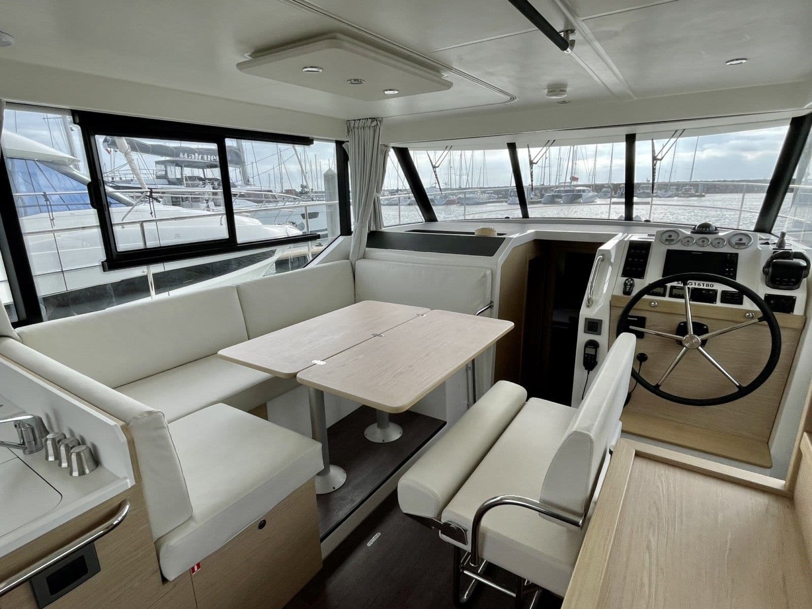 BENETEAU Swift Trawler 41 fly - Photo 7