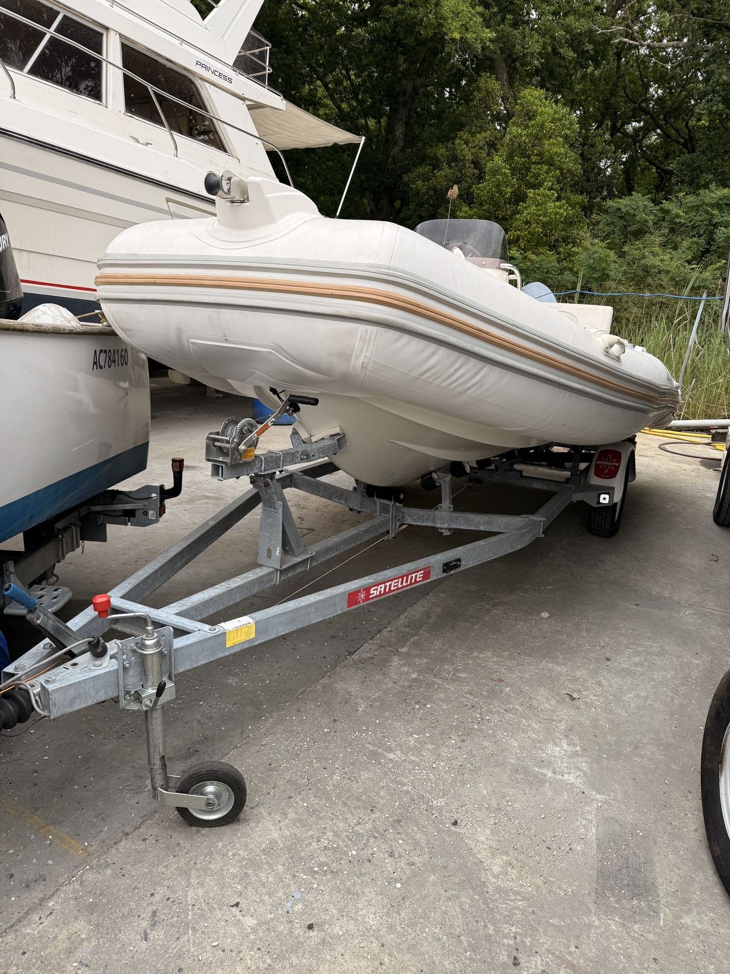 ZODIAC MEDLINE 500 - Photo 2