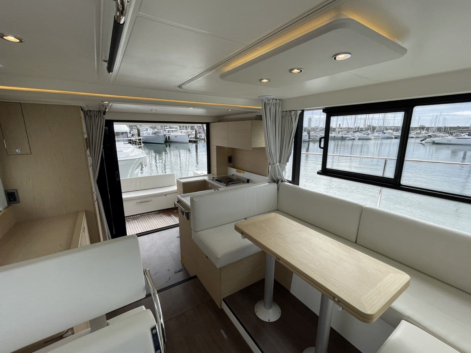 BENETEAU Swift Trawler 41 fly - Photo 27