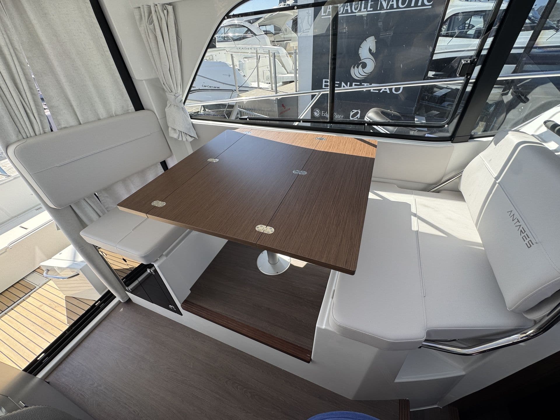 BENETEAU ANTARES 9 V2 - Photo 8