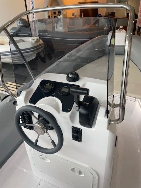 CAPELLI TEMPEST 630 S - Photo 3