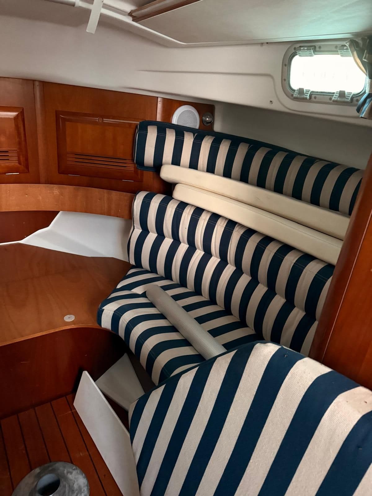 BENETEAU ombrine 800 - Photo 5
