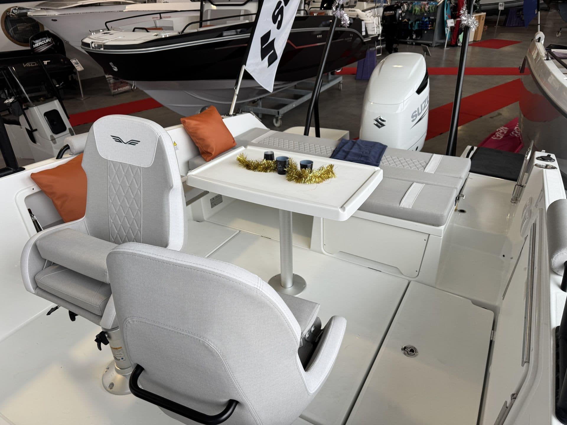 BENETEAU FLYER 8 SUNDECK - Photo 9