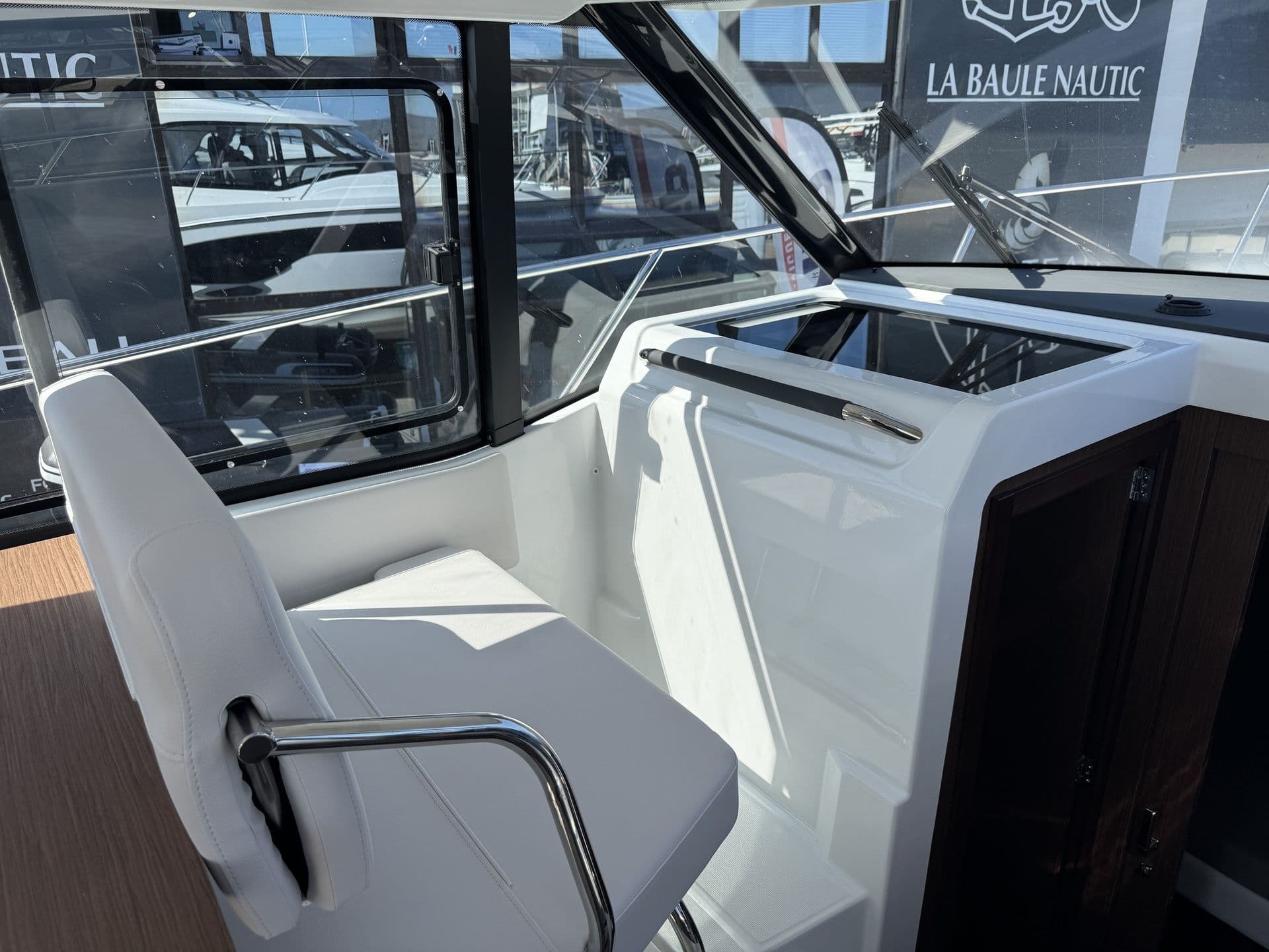 BENETEAU ANTARES 9 V2 - Photo 9