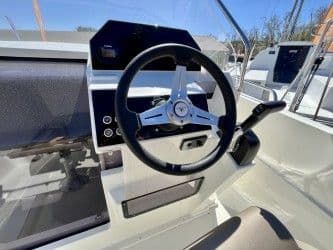 PACIFIC CRAFT 670 Open - Photo 7