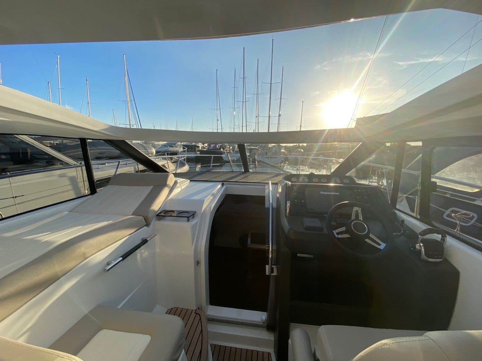 JEANNEAU LEADER 36 - Photo 21
