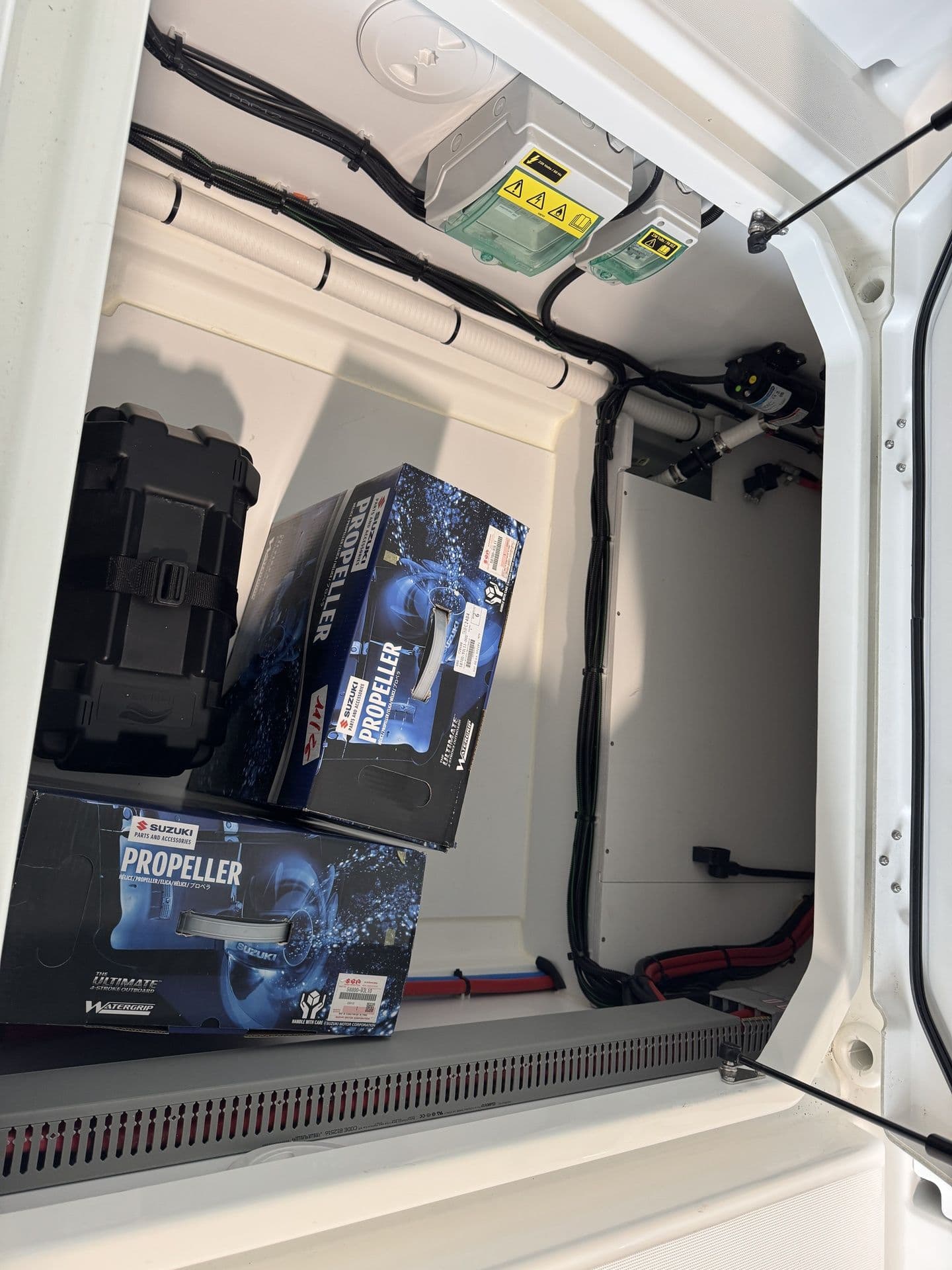 BENETEAU FLYER 9 SUNDECK - Photo 10