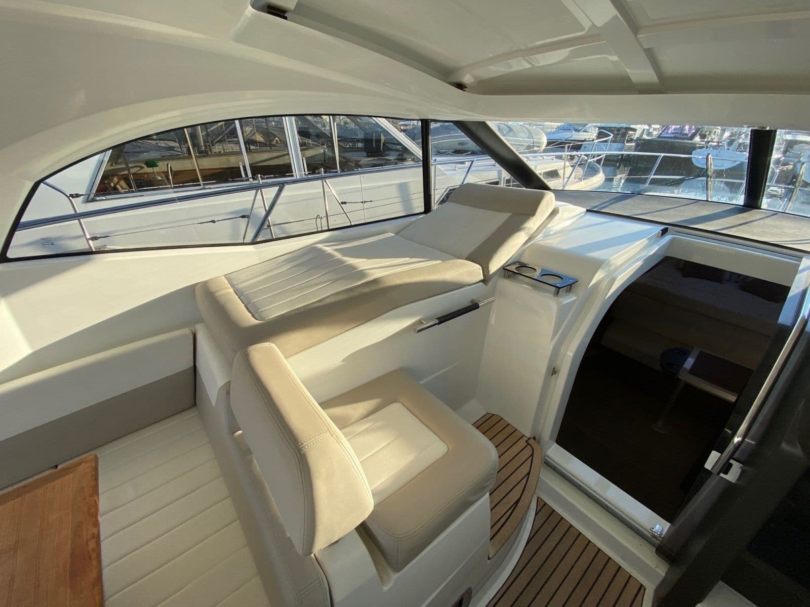 JEANNEAU LEADER 36 - Photo 12