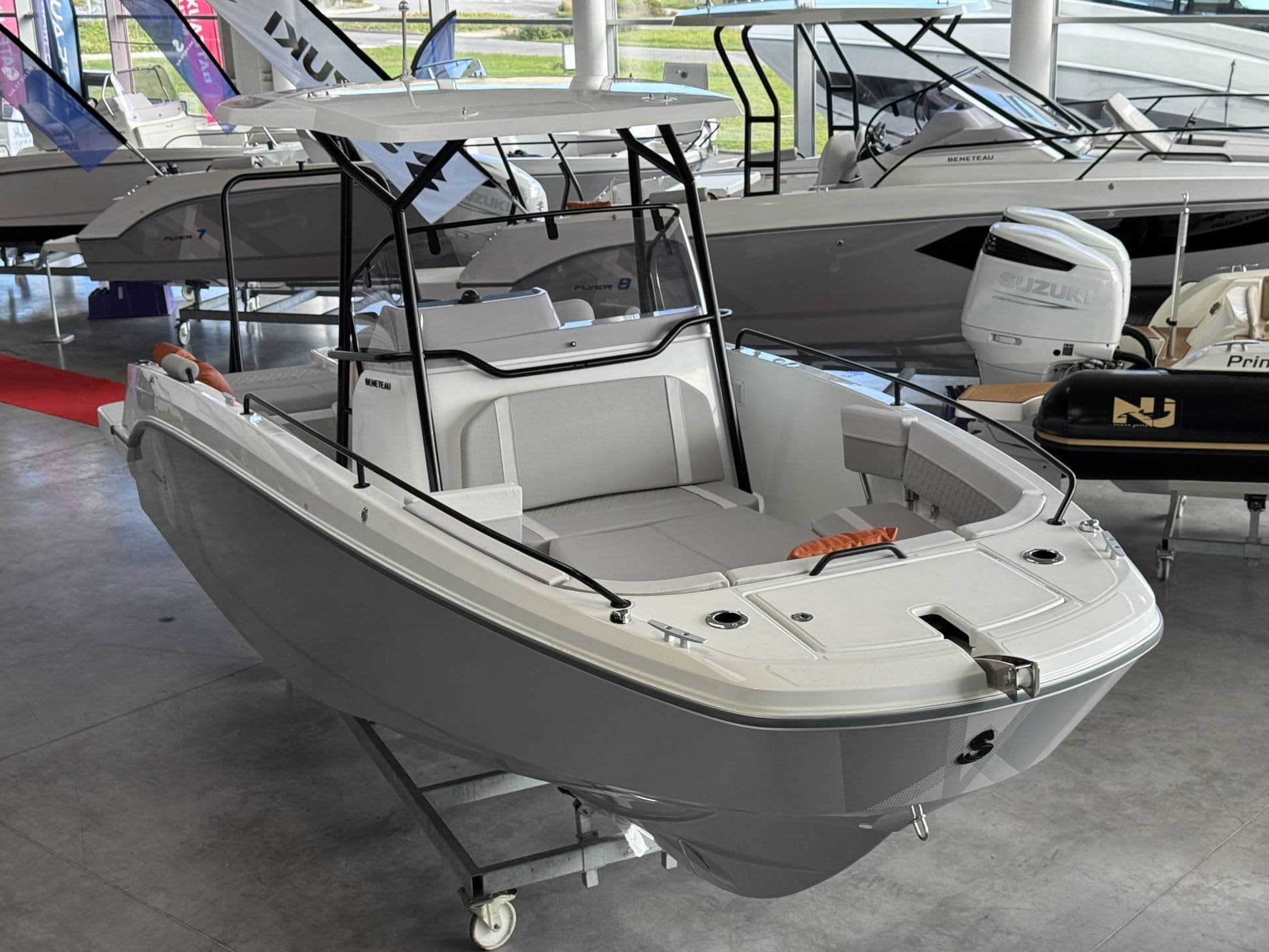BENETEAU FLYER 8 SPACEDECK 2 - Photo 4