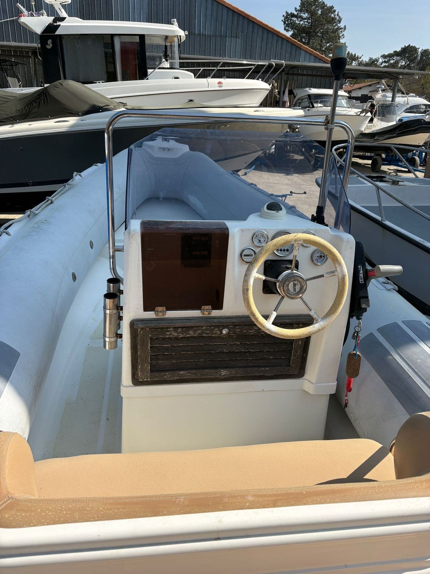  COASTER 580 - Photo 10