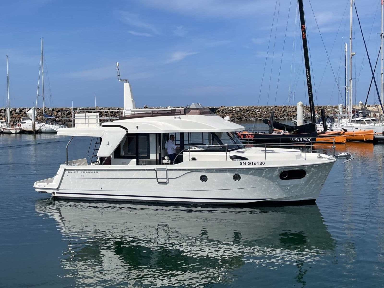BENETEAU Swift Trawler 41 fly - Photo 40