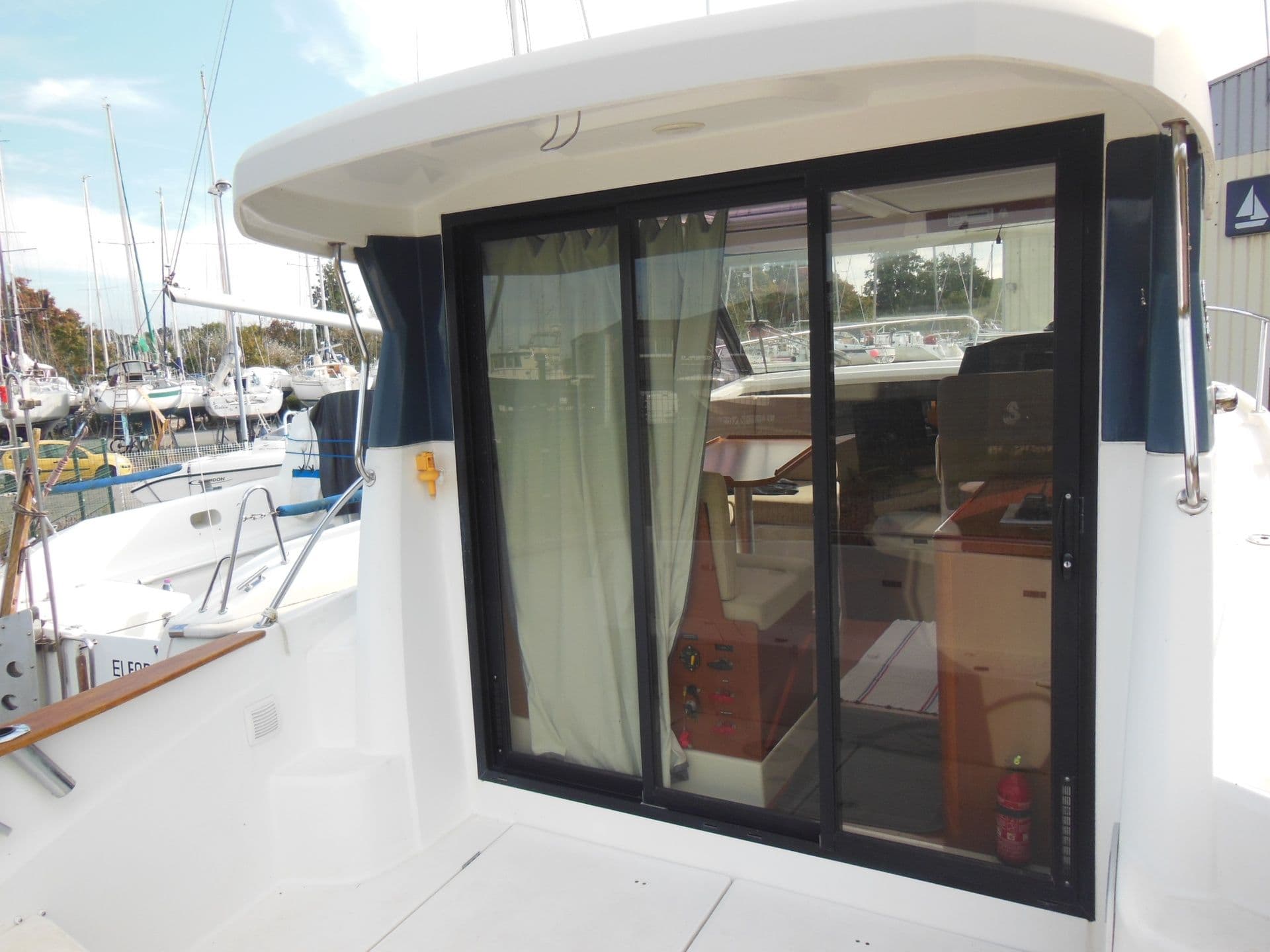 BENETEAU ANTARES 8.80 - Photo 2