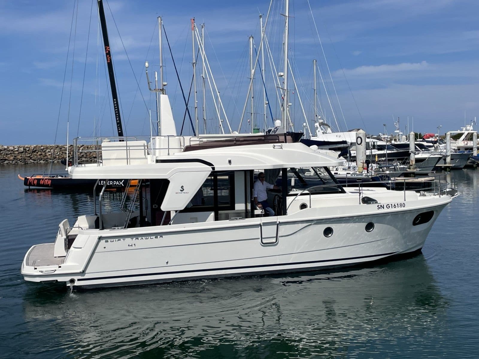 BENETEAU Swift Trawler 41 fly - Photo 56