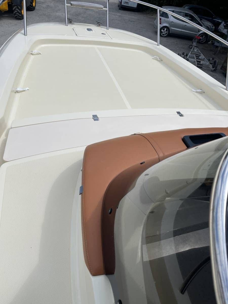 INVICTUS 270 CX - Photo 6