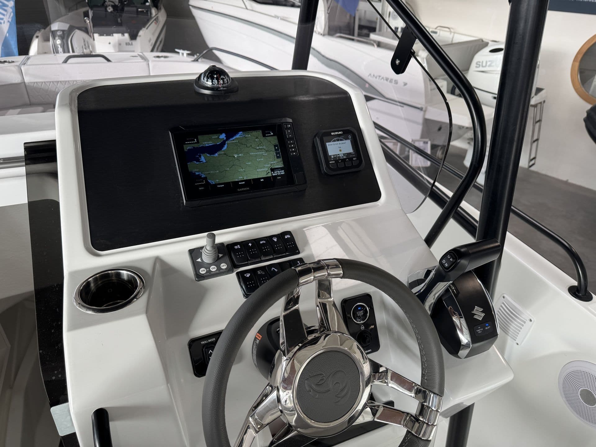 BENETEAU FLYER 8 SPACEDECK FISHING - Photo 16