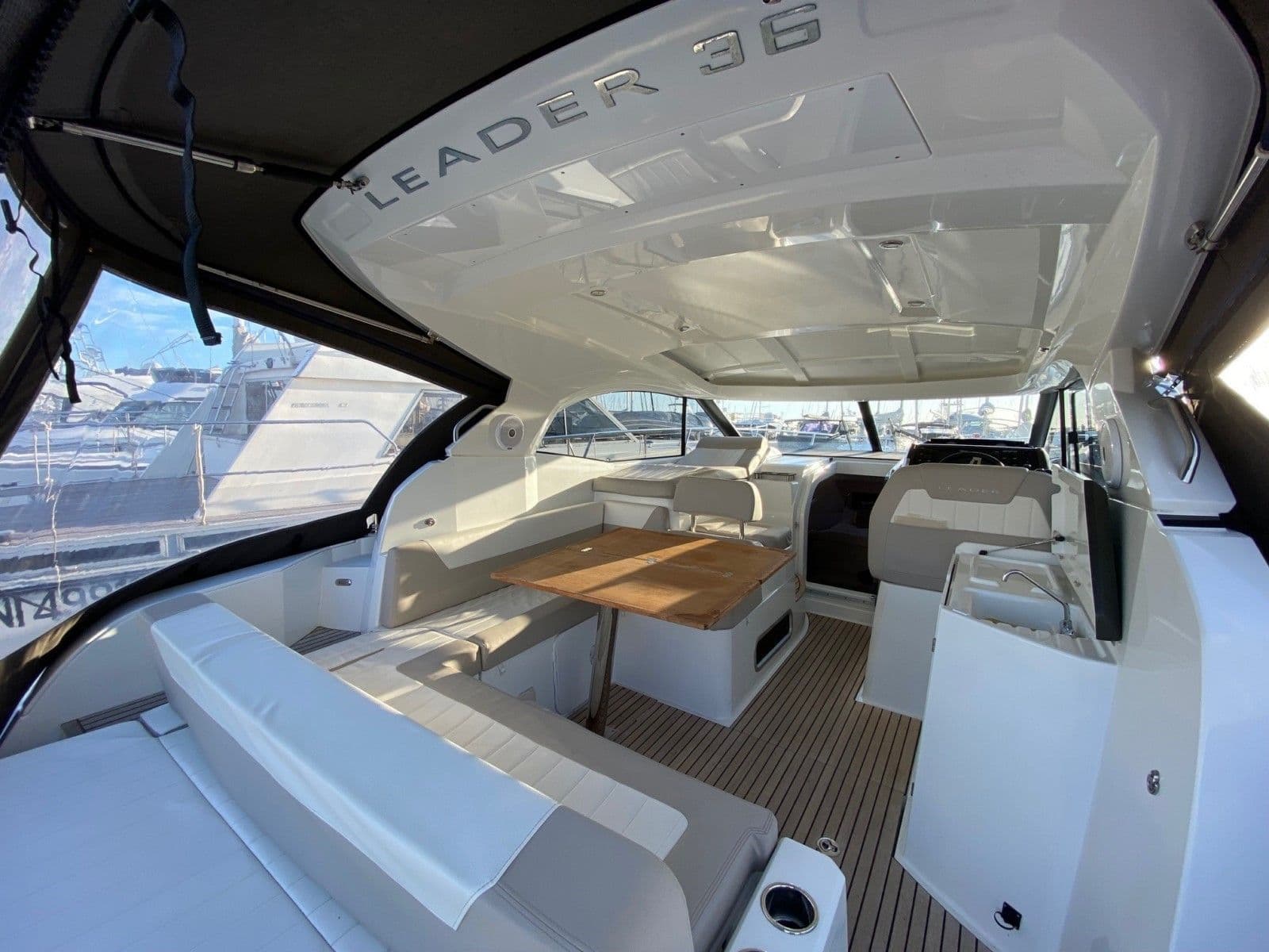 JEANNEAU LEADER 36 - Photo 10