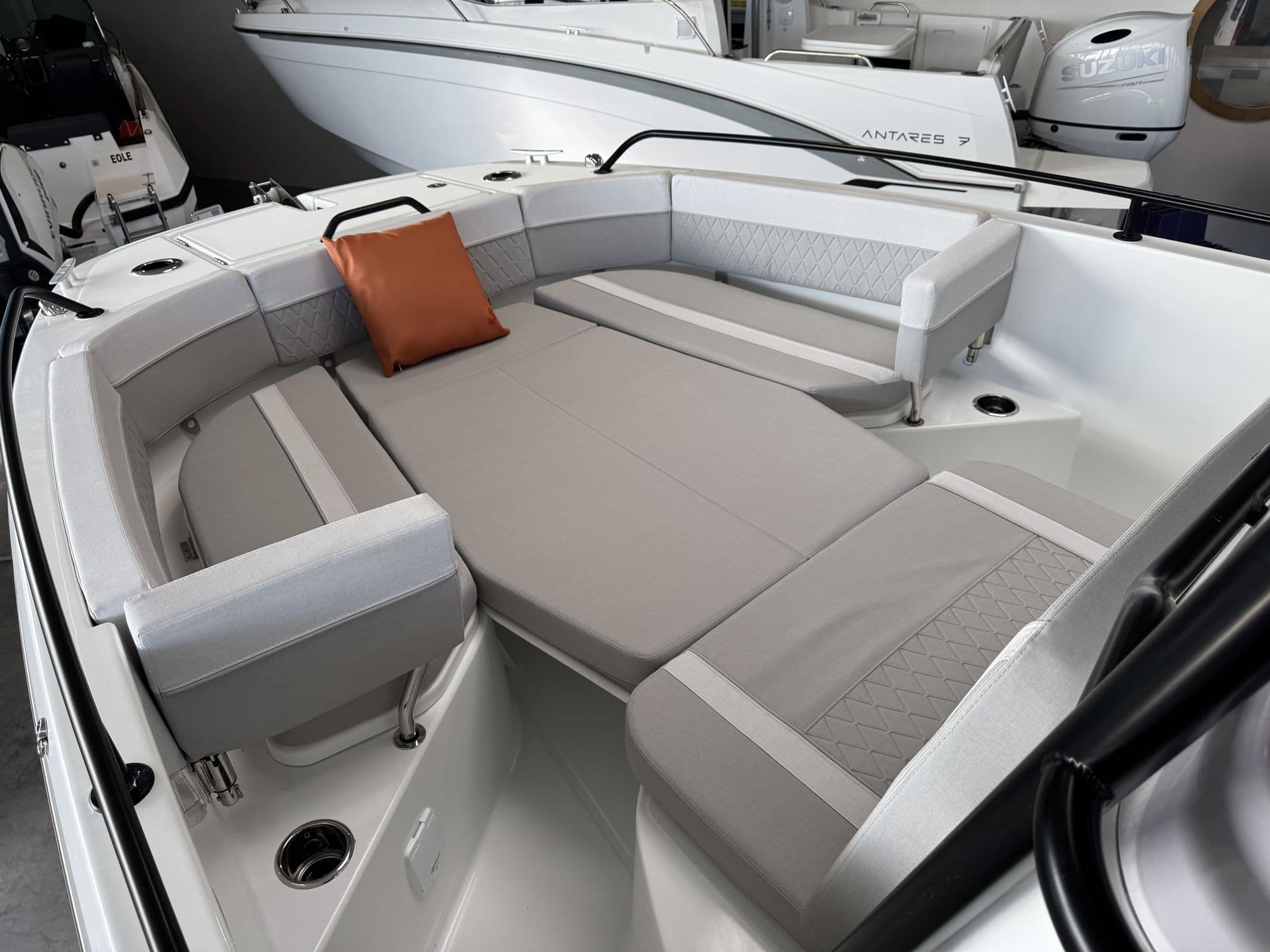 BENETEAU FLYER 8 SPACEDECK 2 - Photo 12