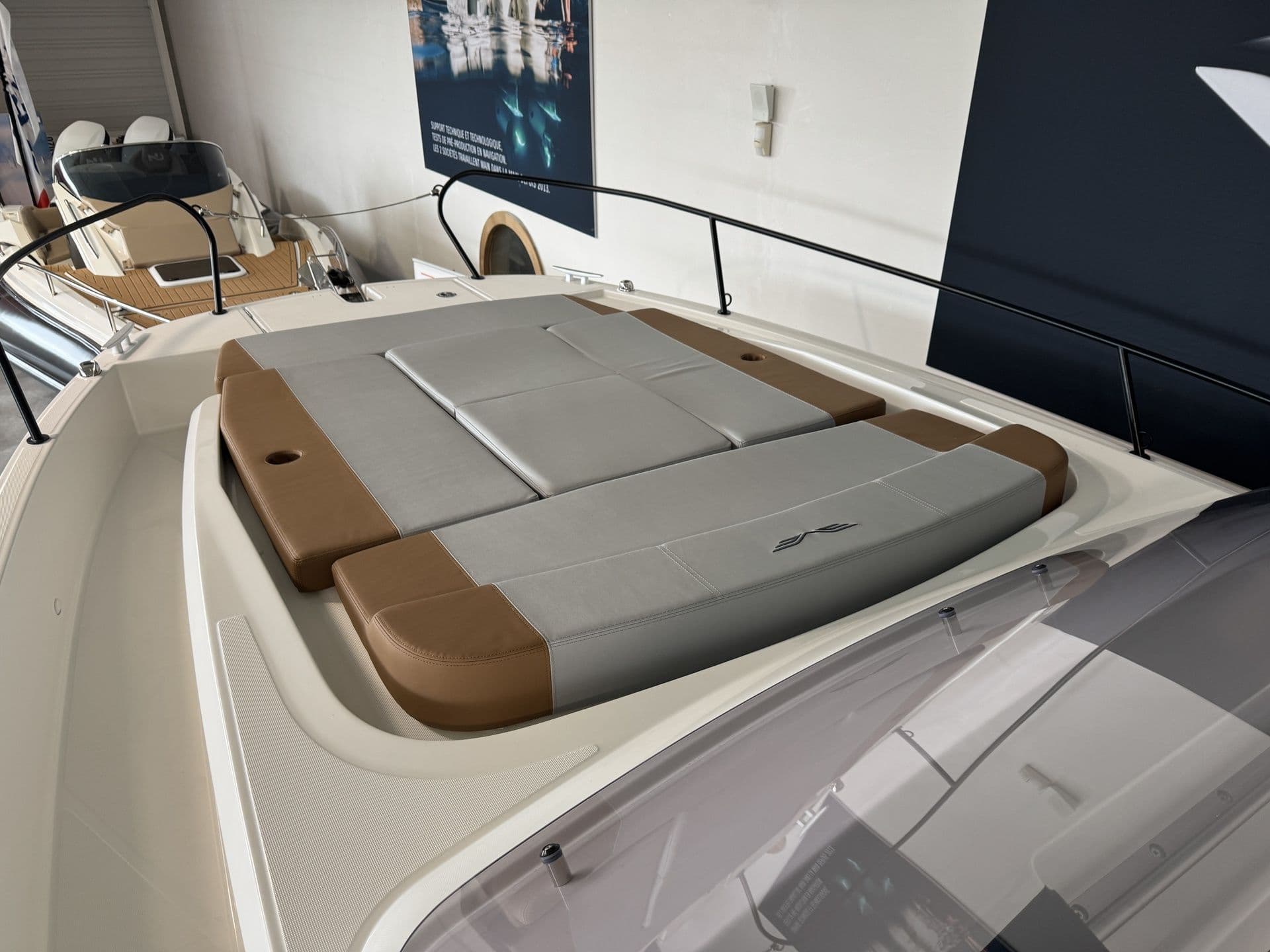 BENETEAU FLYER 9 SUNDECK - Photo 15