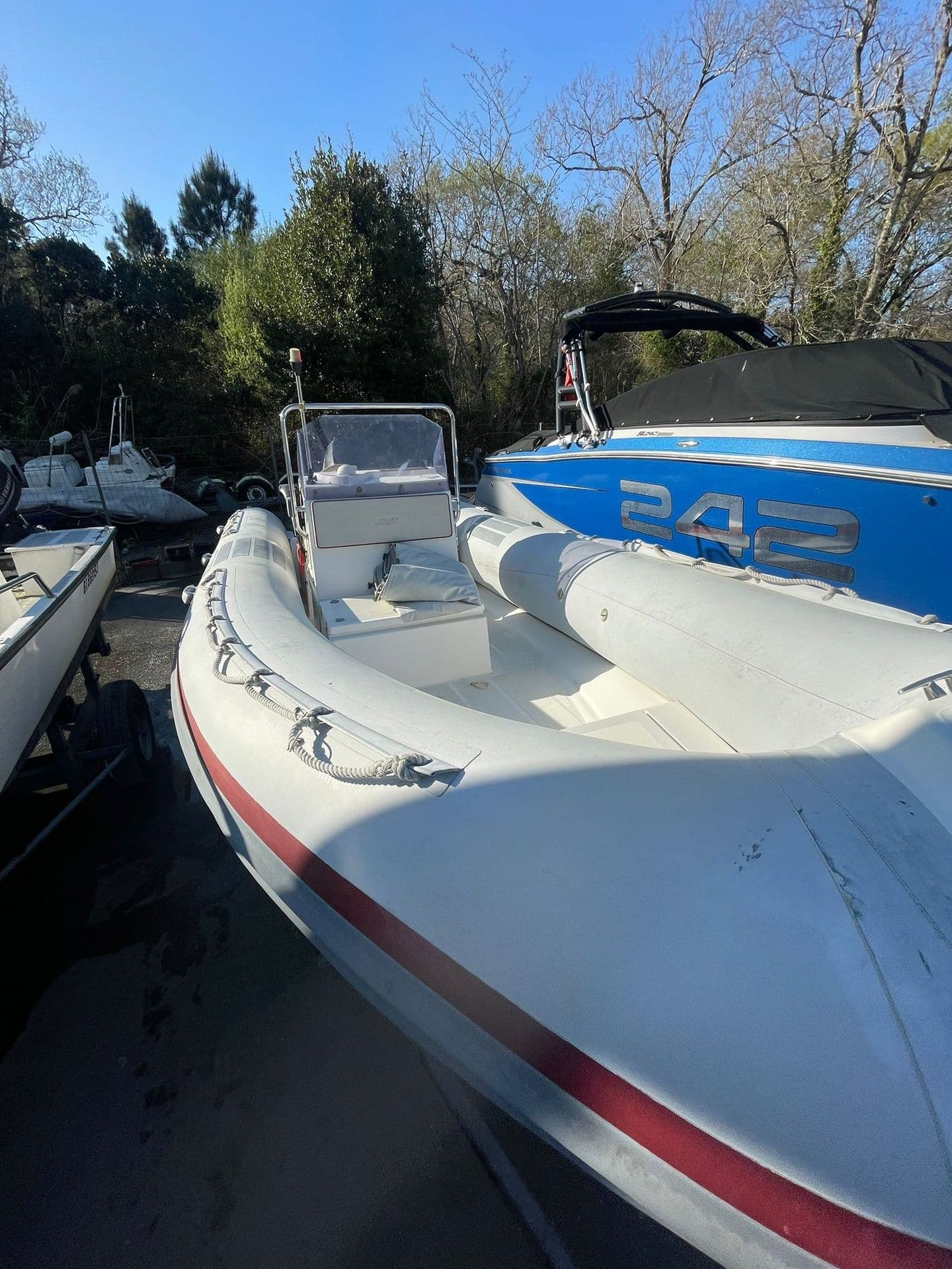  COASTER 580 - Photo 2