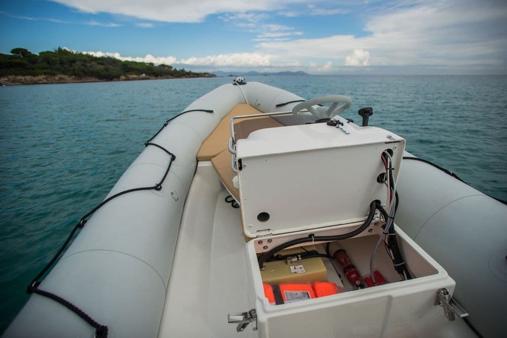 BOMBARD SUNRIDER 550 PVC GRIS CLAIR SELLERIE PEBBLE - Photo 2