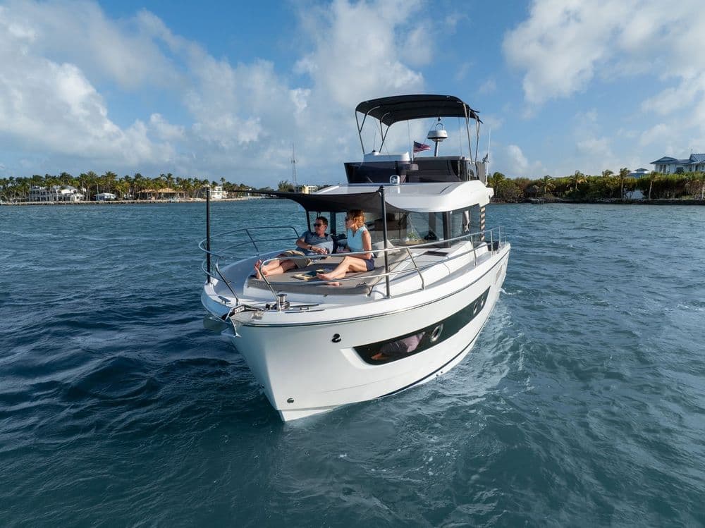 BENETEAU SWIFT TRAWLER 37 FLY - Photo 5