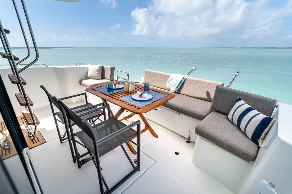 BENETEAU SWIFT TRAWLER 37 FLY - Photo 8