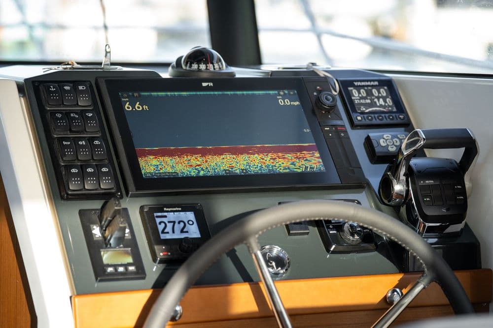 BENETEAU SWIFT TRAWLER 37 FLY - Photo 17