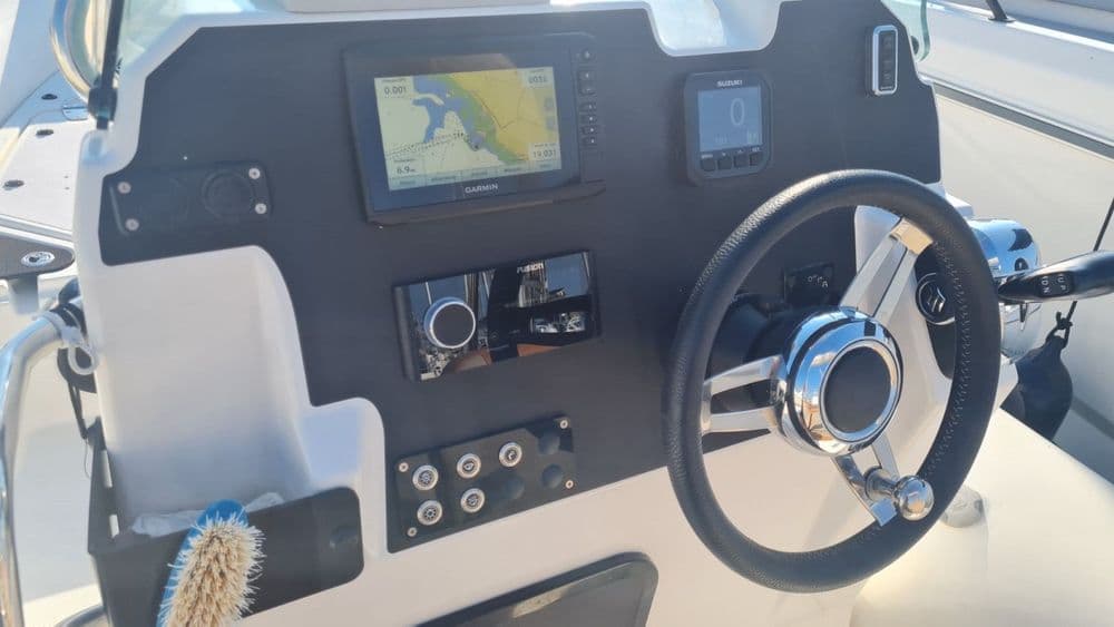 ZODIAC MEDLINE 6.8 - Photo 14