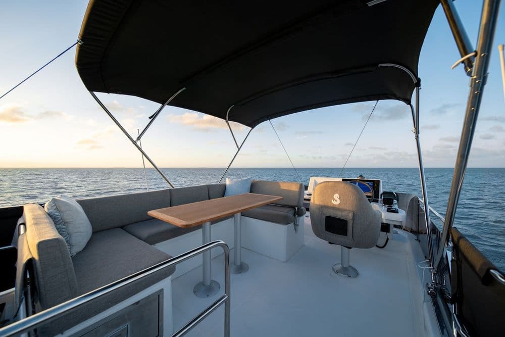 BENETEAU SWIFT TRAWLER 37 FLY - Photo 10