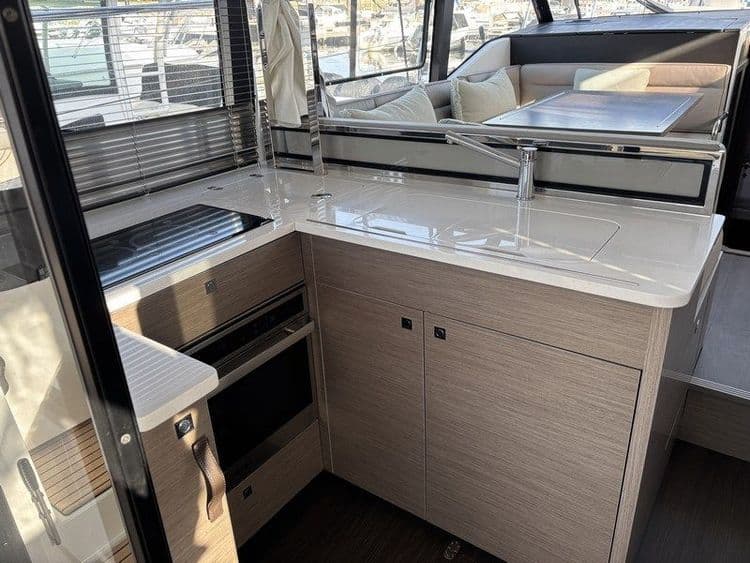 JEANNEAU MERRY FISHER 1295 FLY - Photo 9