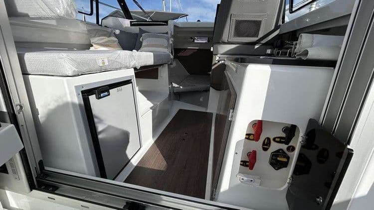 JEANNEAU MERRY FISHER 795 S2 - Photo 12