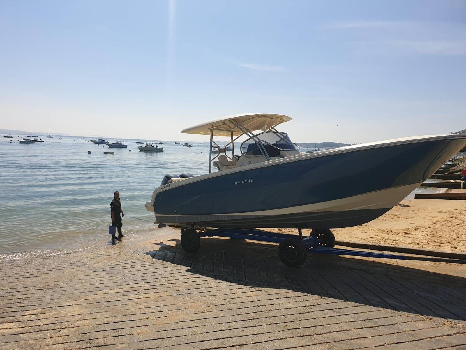 INVICTUS 270FX - Photo 3