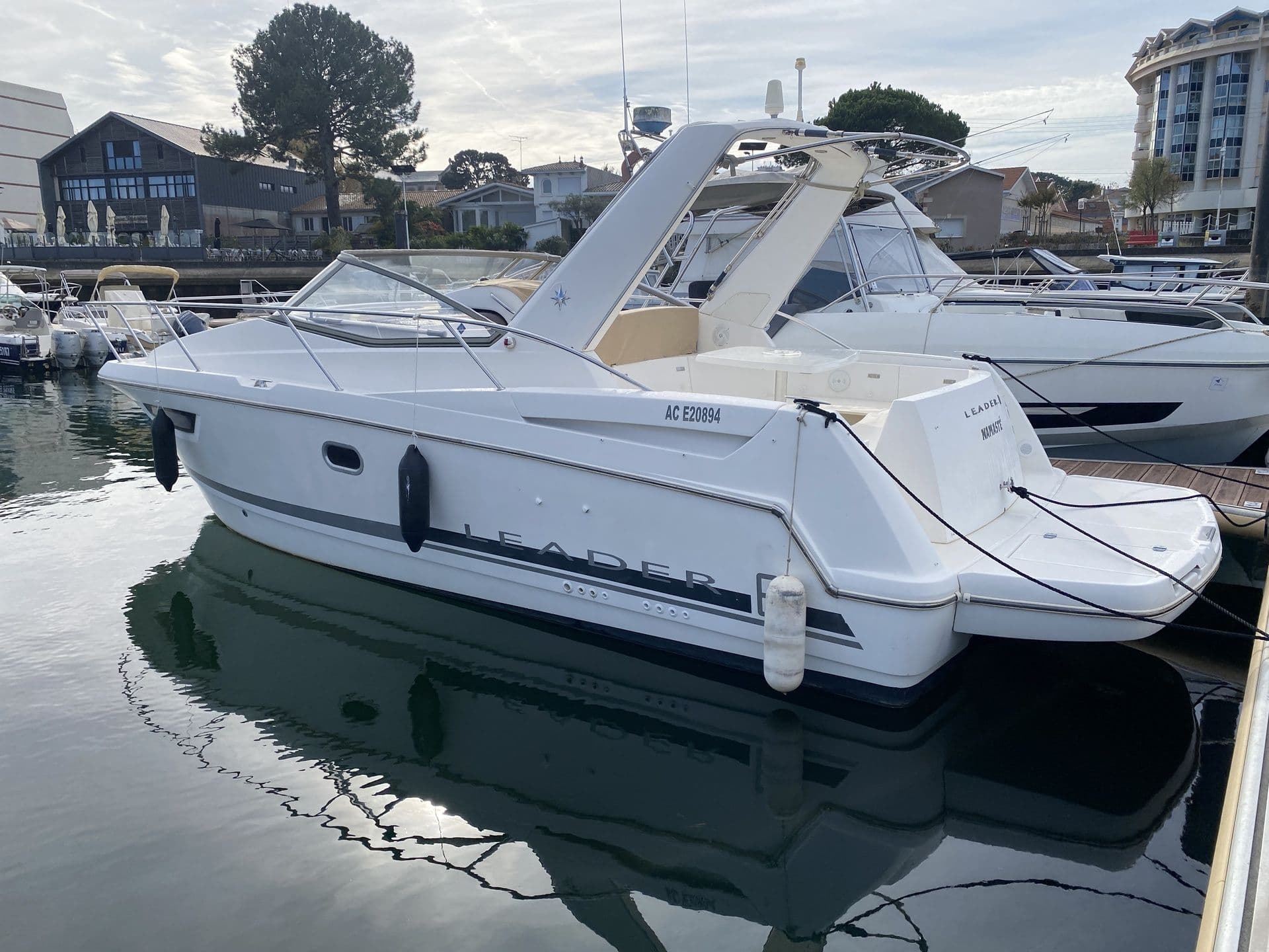 JEANNEAU LEADER 8 - Photo 12