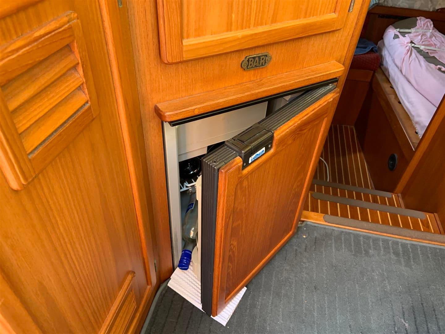 NAUTICAT 331 - Photo 2