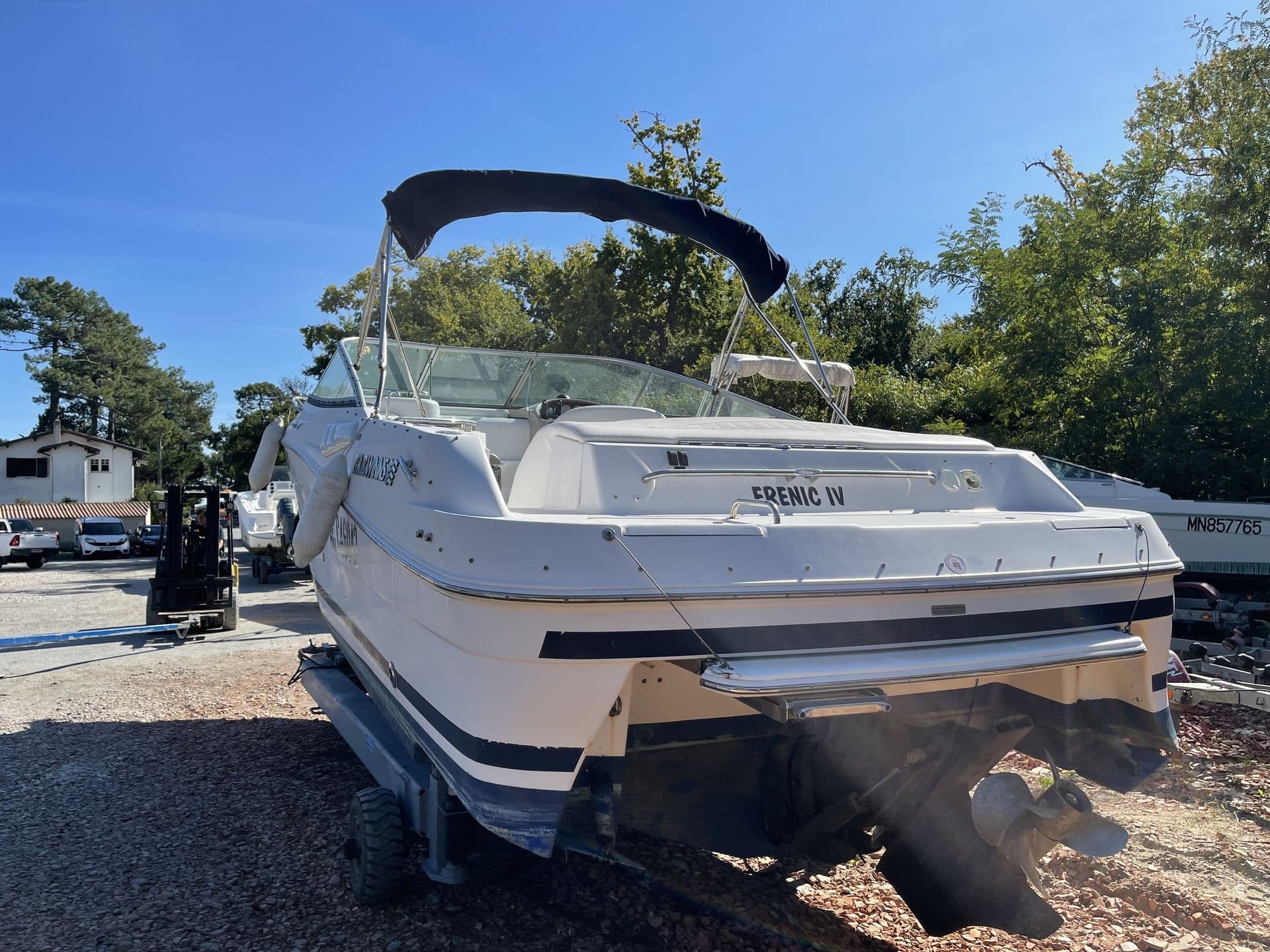 FOUR WINNS SUNDOWNER 285 - Photo 3