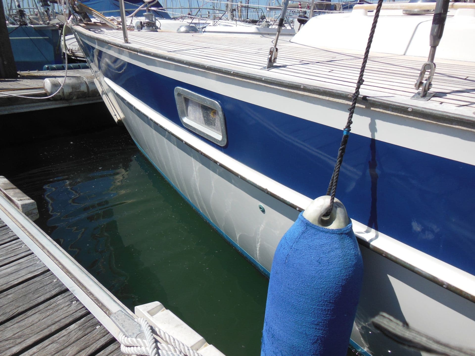 HALLBERG RASSY 352 - Photo 8