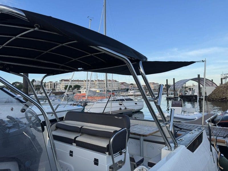 BENETEAU FLYER 8.8 - Photo 19