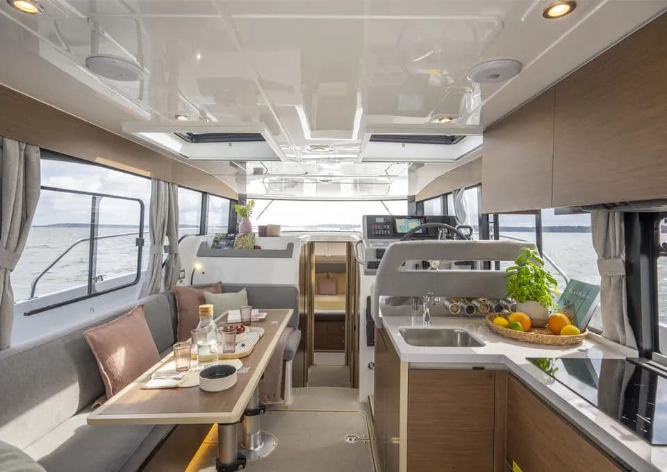 DELPHIA 11 SEDAN - Photo 5