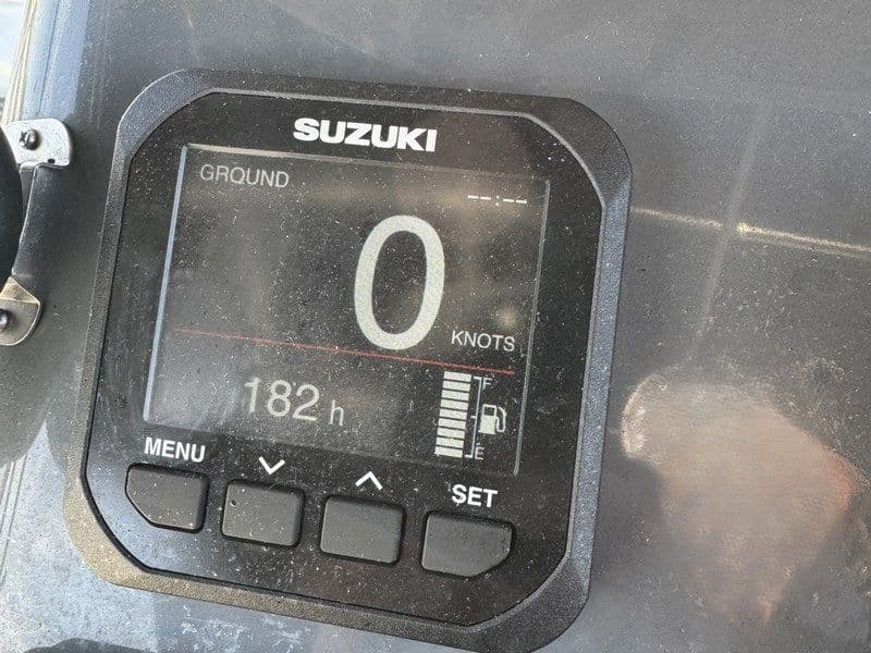 BENETEAU FLYER 8.8 - Photo 9