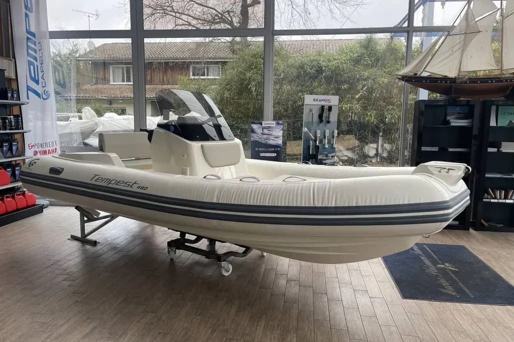 CAPELLI TEMPEST 480 - Photo 2