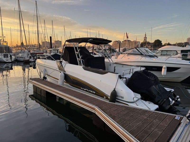 BENETEAU FLYER 8.8 - Photo 2