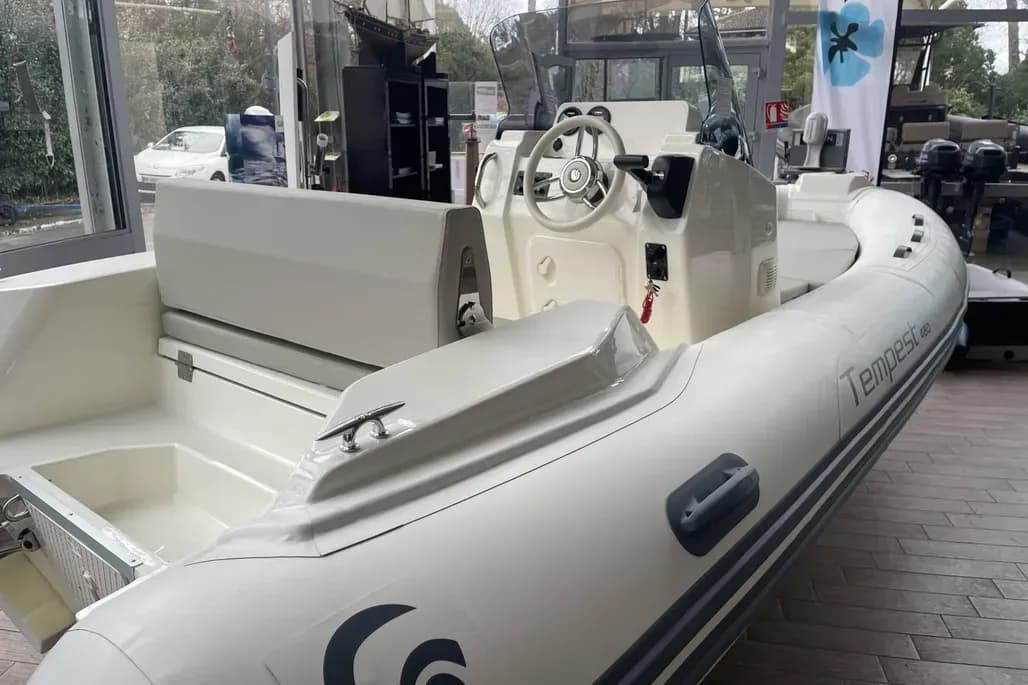 CAPELLI TEMPEST 480 - Photo 4