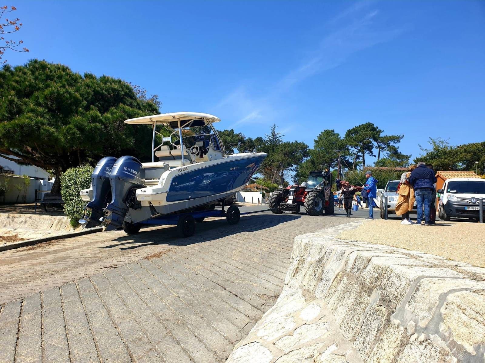 INVICTUS 270FX - Photo 4