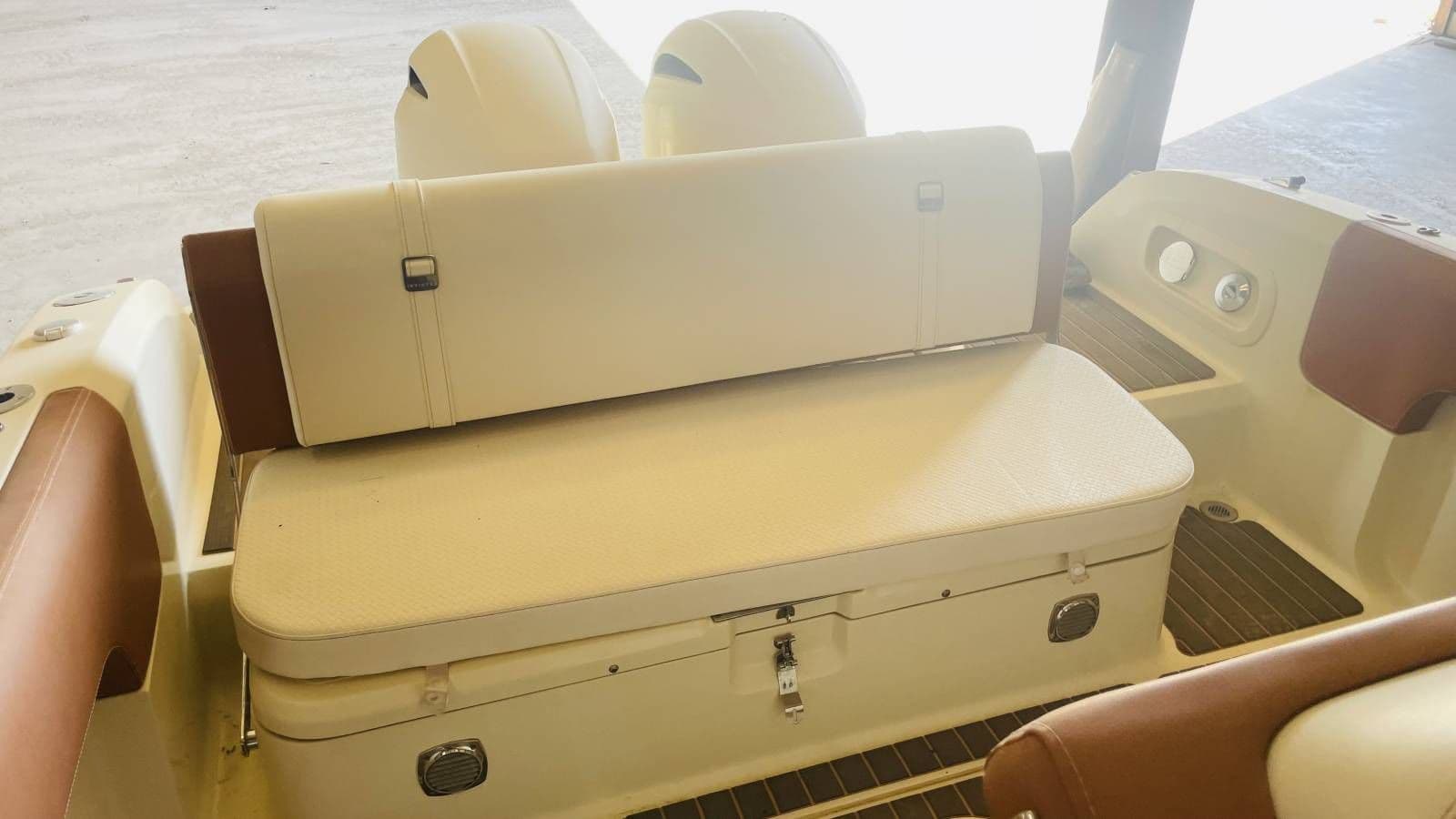 INVICTUS 270 FX - Photo 2