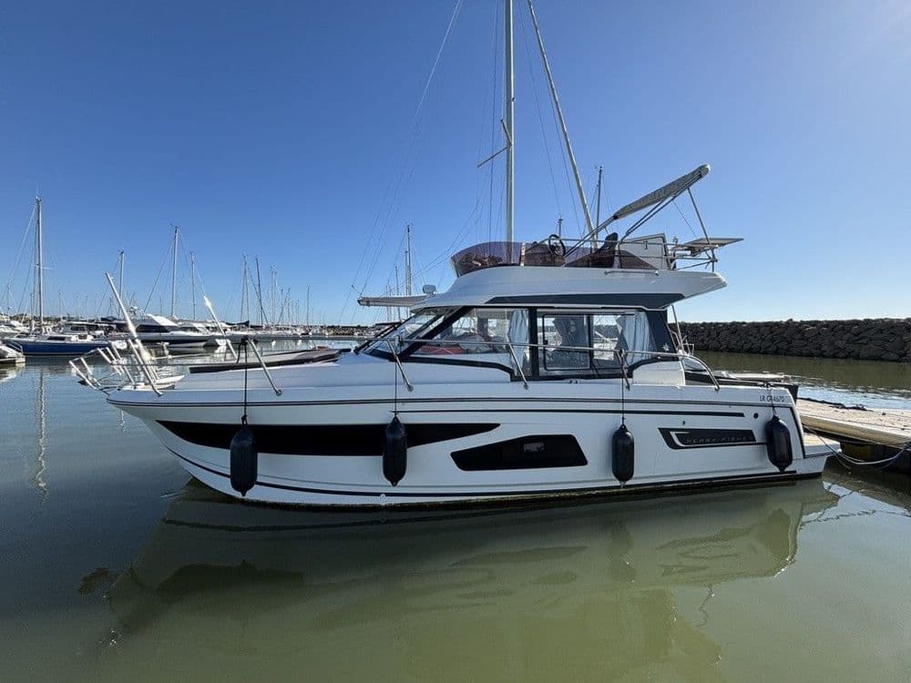 JEANNEAU MERRY FISHER 1095 FLY - Photo 1