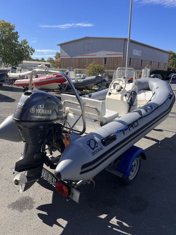 ZODIAC PRO 420 + YAMAHA 40 CV - Photo 9