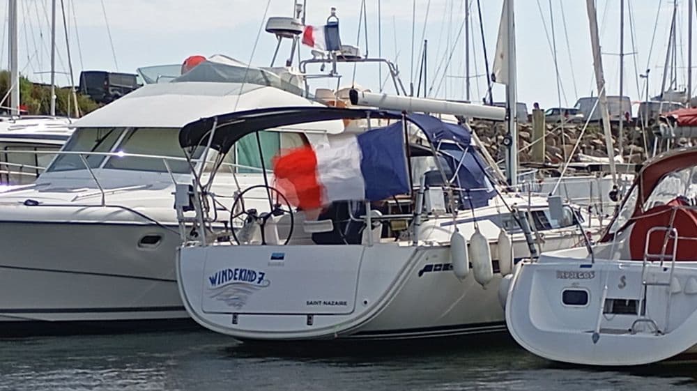 BAVARIA 34 CRUISER - Photo 16