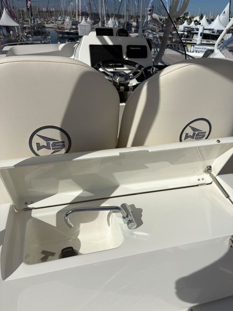 WHITE SHARK 280 CC - Photo 12