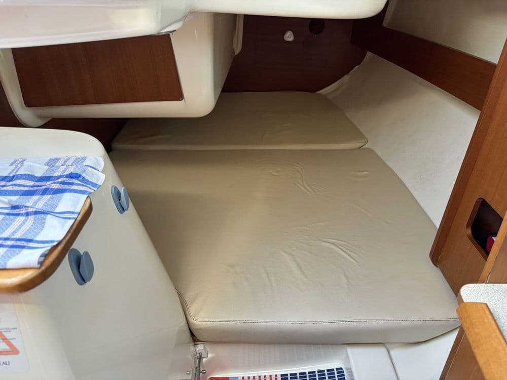 JEANNEAU SUN 2500 - Photo 10