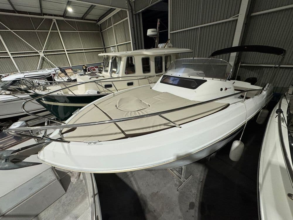 FLYER 850 SUNDECK